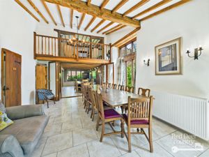 Dining Room- click for photo gallery